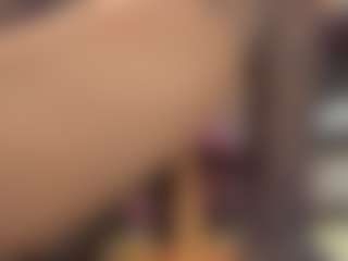 Live cam show with AmiraJones - Ebony on Camsoda