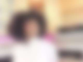 AmiraJones's Live Sex Cam Show