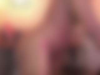 AmiraJones's Live Sex Cam Show
