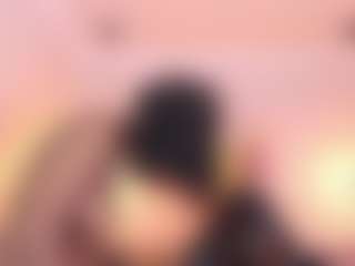 AmiraJones's Live Sex Cam Show