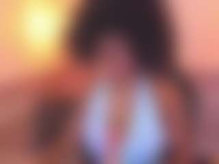 AmiraJones's Live Sex Cam Show