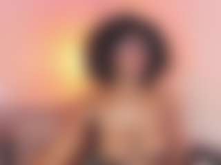 AmiraJones's Live Sex Cam Show
