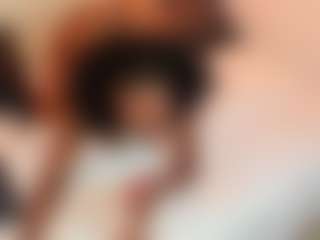 AmiraJones's Live Sex Cam Show