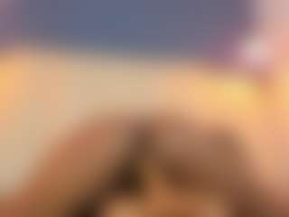AmiraJones's Live Sex Cam Show