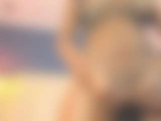 Live cam show with AmiraJones - Teen (18+) on Hubzter Live