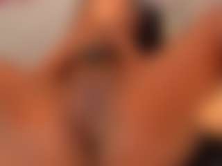Live cam show with AmiraJones - Ebony on Soda Cam | colombia