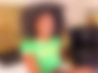 AmiraJones's Live Sex Cam Show