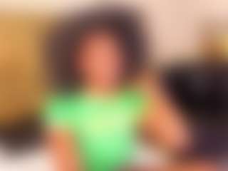 AmiraJones's Live Sex Cam Show