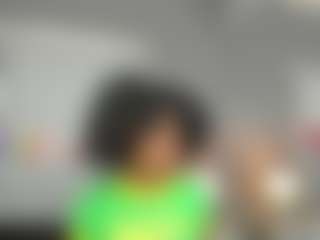 Live cam show with AmiraJones - Moaning on boobsie.com