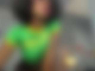 Live cam show with AmiraJones - Athletic Ebony on intimatelivegirls.com