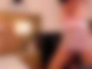 Live cam show with AmiraJones - Flashing on Dare Cams