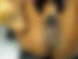 AmiraJones's Live Sex Cam Show