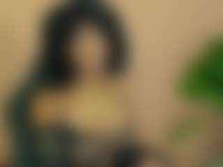 Live cam show with AmiraJones - College on Camsoda
