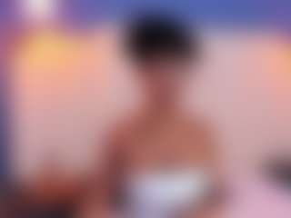 Live cam show with AmiraJones - Lingerie on Chatstar