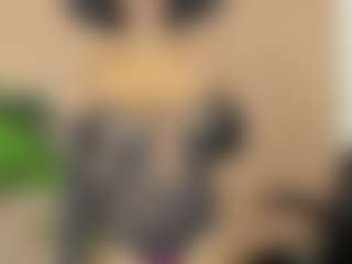Live cam show with AmiraJones - Ebony Big Tits on StripNow