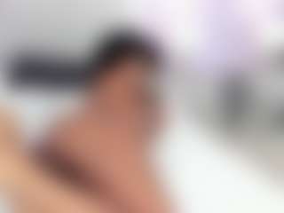 Live cam show with AmiraJones - Athletic Ebony on StripNow