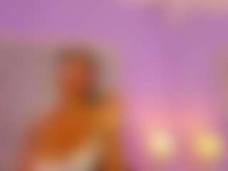 Live cam show with AmiraJones - Ebony on Uber Horny | colombia