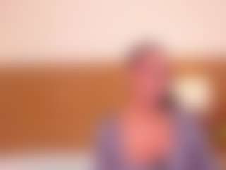 Live cam show with AmiraJones - Cute on Porn Luv