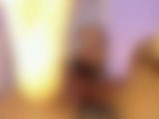 AmiraJones's Live Sex Cam Show