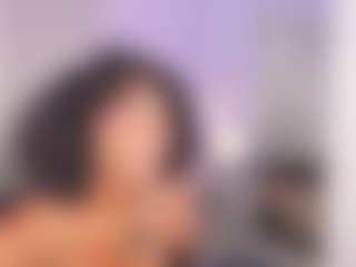 AmiraJones's Live Sex Cam Show