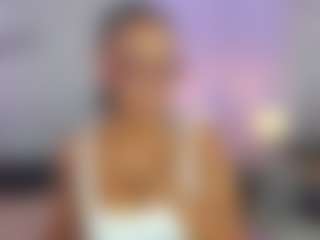AmiraJones's Live Sex Cam Show