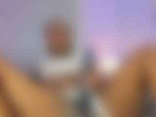 AmiraJones's Live Sex Cam Show