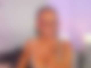 AmiraJones's Live Sex Cam Show