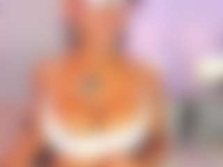 Live cam show with AmiraJones - Ebony Big Tits on CamClone