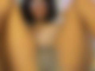 Live cam show with AmiraJones - Athletic Ebony on Camiplay Live