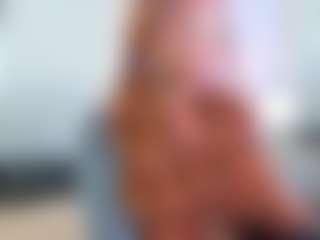 AmiraJones's Live Sex Cam Show
