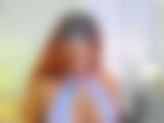 AmiraJones's Live Sex Cam Show