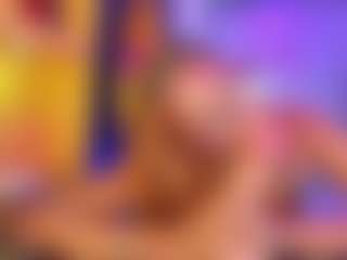 Live cam show with AmiraJones - Ebony HD on TeamSkeetLive