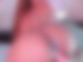 Live cam show with AmiraJones - College on intimatelivegirls.com