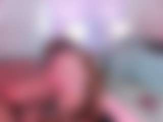 Live cam show with AmiraJones - Ebony Squirt on Big Tits