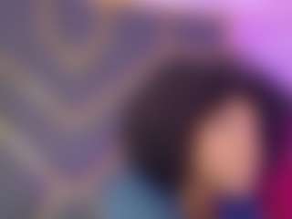 AmiraJones's Live Sex Cam Show