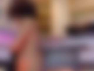 AmiraJones's Live Sex Cam Show