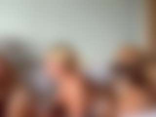 Live cam show with Aurora-Asti - Cock Rating on Dare Cams