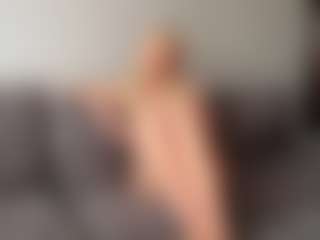Live cam show with Aurora-Asti - Orgasm on crypto-cams