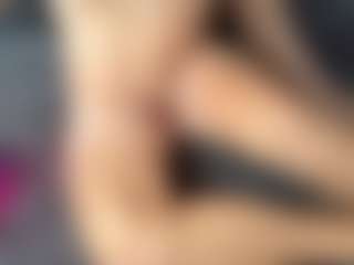 Aurora-Asti's Live Sex Cam Show