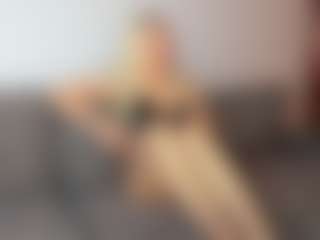 Live cam show with Aurora-Asti - Blowjob on Camsoda
