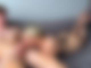 Live cam show with Aurora-Asti - Blonde Hair Teen (18+) on Adult Interactions