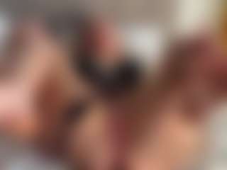 Live cam show with Aurora-Asti - Big Ass on CamClone