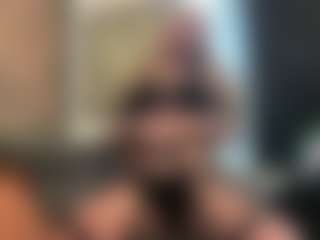 courtneysteele's Live Sex Cam Show