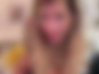 Live cam show with courtneysteele - Flashing on xfollow cams