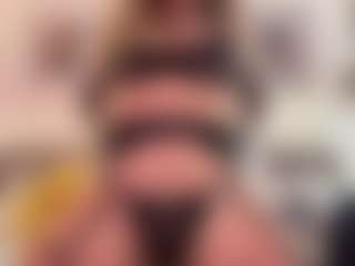 Live cam show with courtneysteele - Fingering on LiveSexCams6