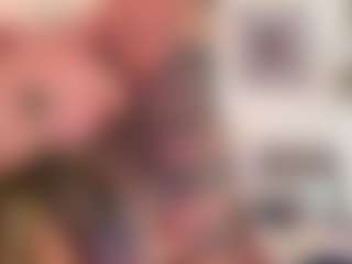 Live cam show with courtneysteele - Blonde Hair Amateur on Stripli.com