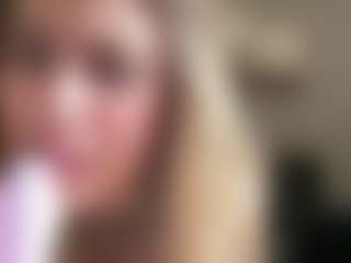 Live cam show with courtneysteele - Tiny on Camsoda