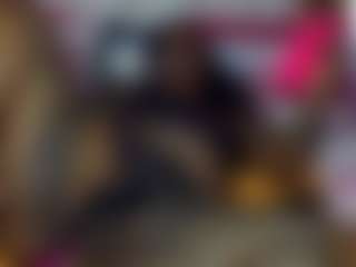 Creamyamber69's Live Sex Cam Show