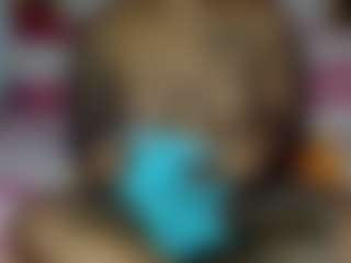 Creamyamber69's Live Sex Cam Show