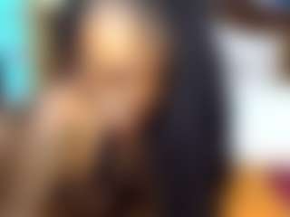 Creamyamber69's Live Sex Cam Show